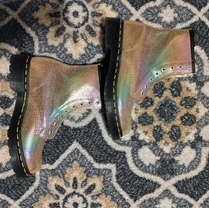 Dr. Martens Women's 7 Pascal Gold